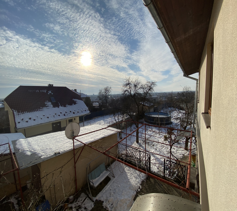 Продаж 5 Спальні 2 Ванні кімнати Будинок Продаж Р-н ЗОШ 4 Р-н ЗОШ 4, Центр, Ужгород