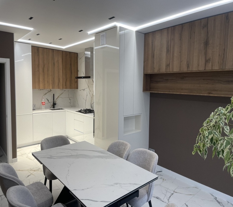 Продаж 2 Спальні 2 Ванні кімнати Квартира Продаж Митна Митна, Центр, Ужгород