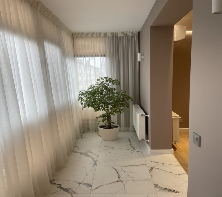 Продаж 2 Спальні 2 Ванні кімнати Квартира Продаж Митна Митна, Центр, Ужгород