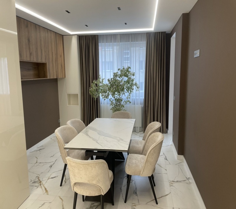 Продаж 2 Спальні 2 Ванні кімнати Квартира Продаж Митна Митна, Центр, Ужгород