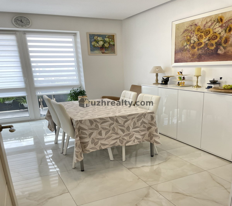 Продаж 2 Спальні Квартира Продаж Графіт Заньковецької Заньковецької, Новий, Ужгород