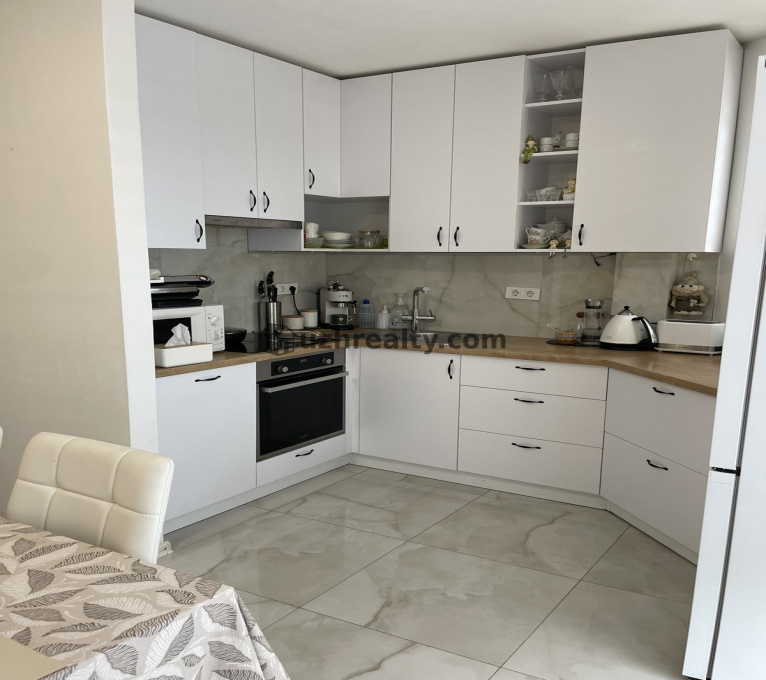 Продаж 2 Спальні Квартира Продаж Графіт Заньковецької Заньковецької, Новий, Ужгород