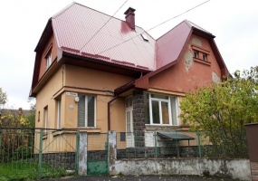 Продажа 4 Комнат 1 Ванная Дом Продажа Центр, Ужгород