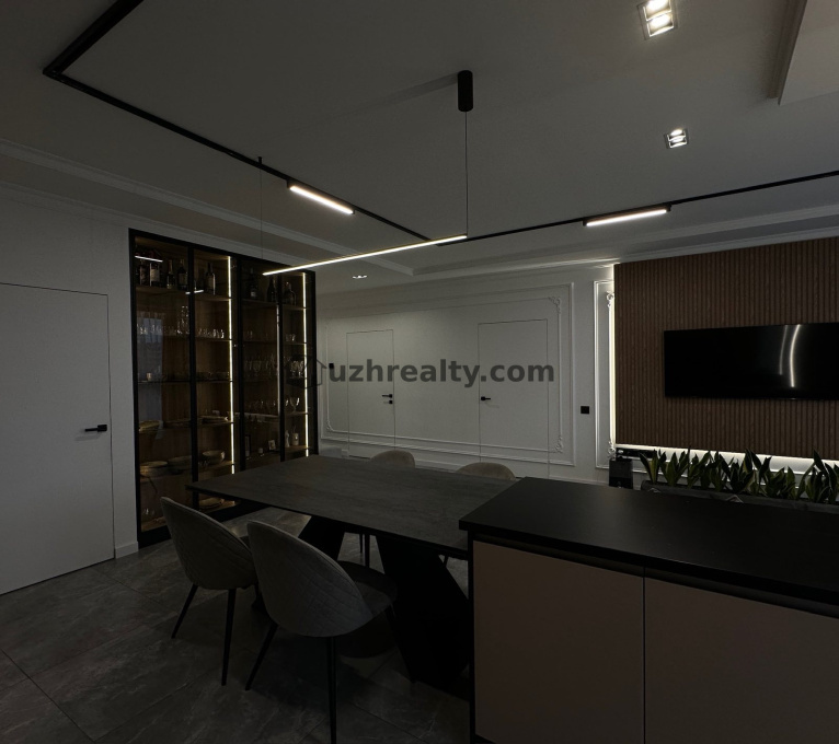 Продаж 2 Спальні 1 Ванна Квартира Продаж Паркленд Легоцького Легоцького, Новий, Ужгород