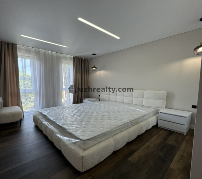 Продаж 2 Спальні 1 Ванна Квартира Продаж Собранецька Собранецька, Центр, Ужгород