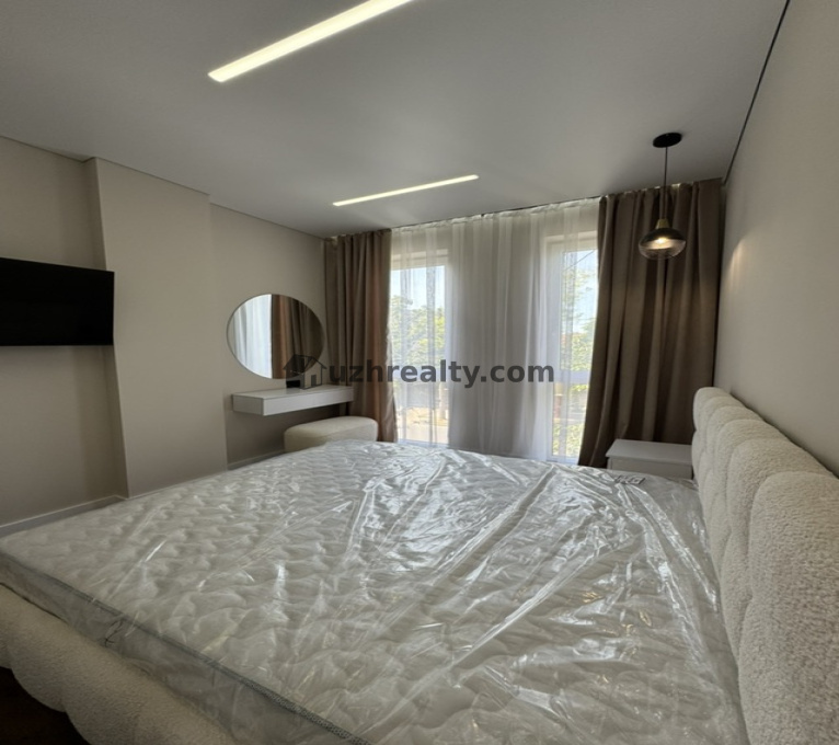 Продаж 2 Спальні 1 Ванна Квартира Продаж Собранецька Собранецька, Центр, Ужгород