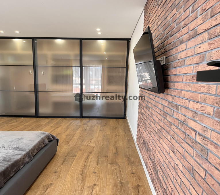 Продаж 1 Спальня 1 Ванна Квартира Продаж Графіт М. Заньковецької М. Заньковецької, Новий, Ужгород