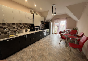 Продаж 2 Спальні 1 Ванна Квартира Продаж Докучаєва Докучаєва, БАМ, Ужгород