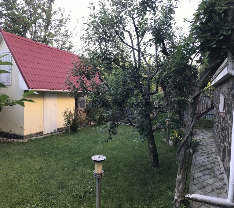 Продажа 6 Комнат 2 Ванные Дом Продажа Центр, Ужгород